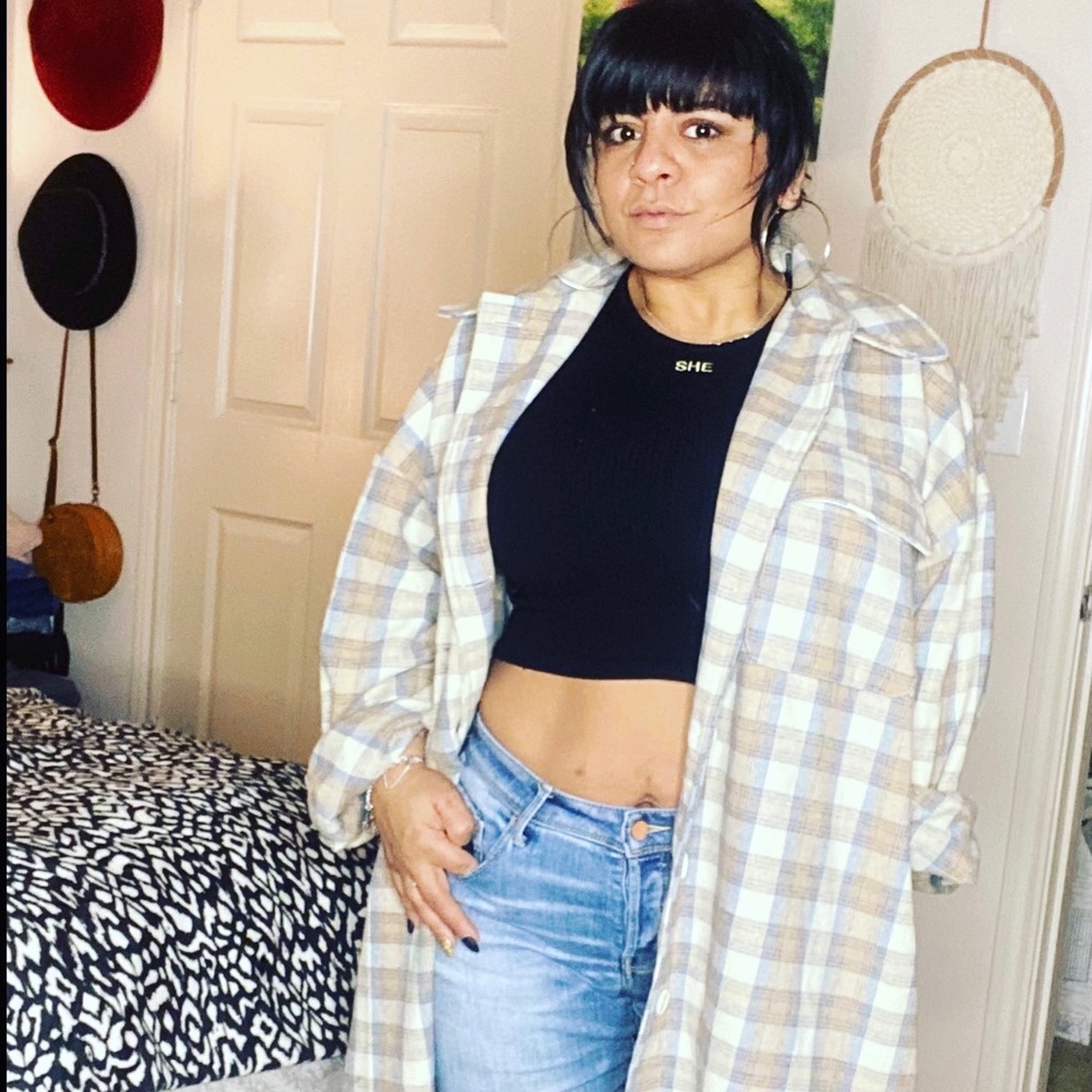Meet your Posher, Monica